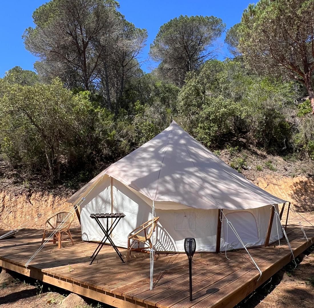 environnement de tente Lux-Tend double au Camping Turismar